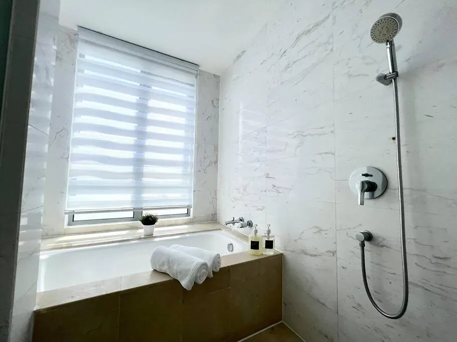 Silversc@Pe Melaka Seaview 2Room/5Pax/Bathub/Tvbox 0*, Malacca Malaysia