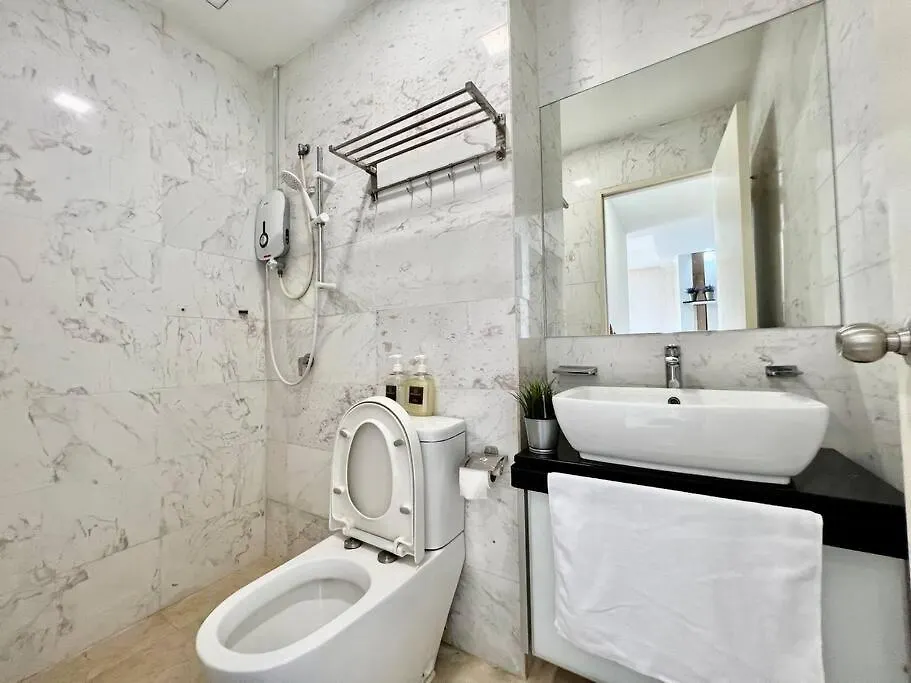 Silversc@Pe Melaka Seaview 2Room/5Pax/Bathub/Tvbox Malacca